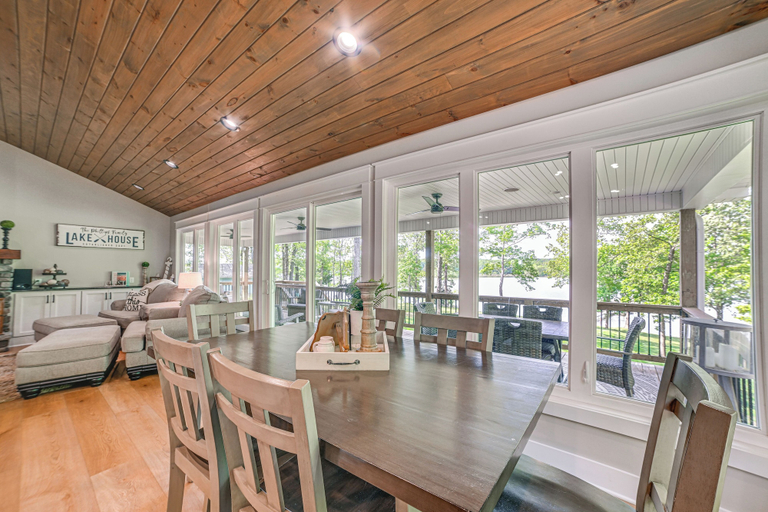 Food & Drinks, Modern Kentucky Lake Home w/ Deck, Dock, View, Calloway