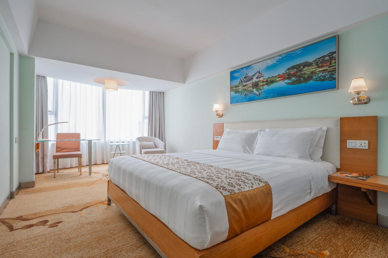 Bedroom 8