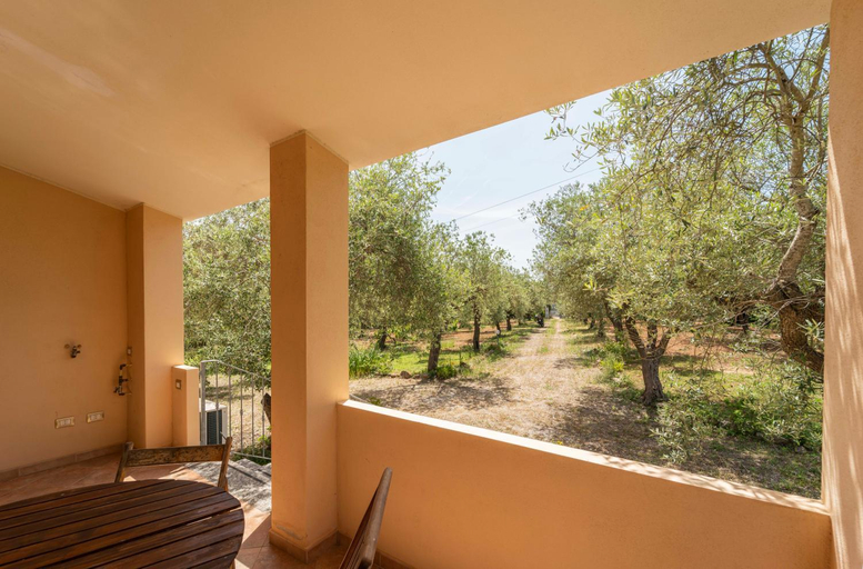 Others 5, Villa Be, Sassari
