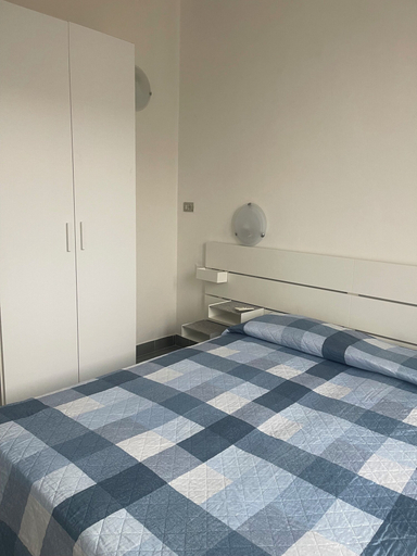 Bedroom 4, LEONE, Rimini