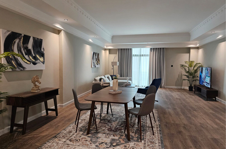 Dining Room 4