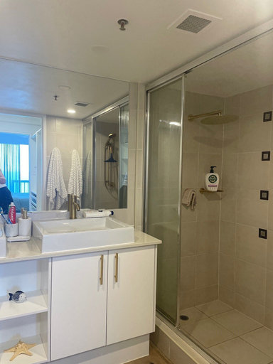 Bathroom 3, Longbeach Resort - Coastal Letting, Gold Coast