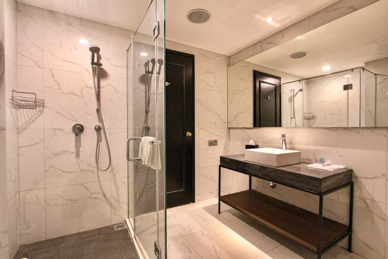 Bathroom 8