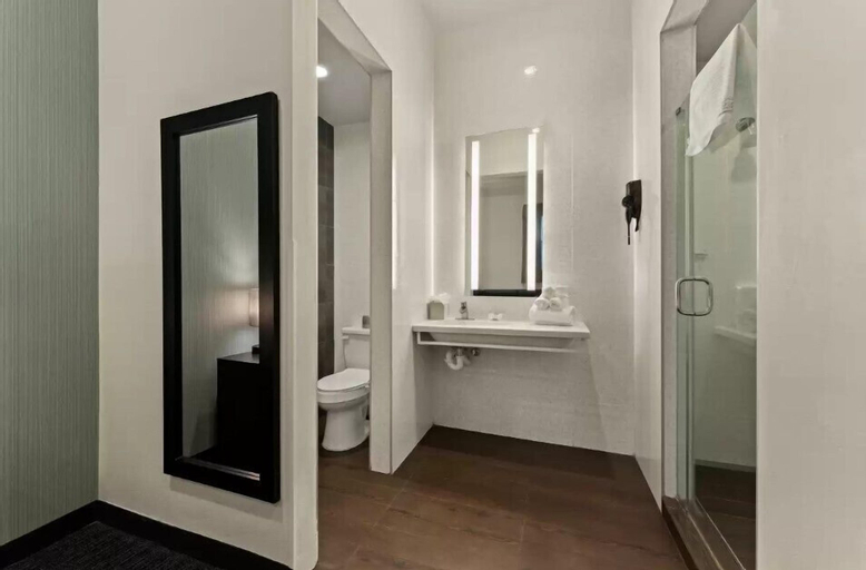 Bathroom 3