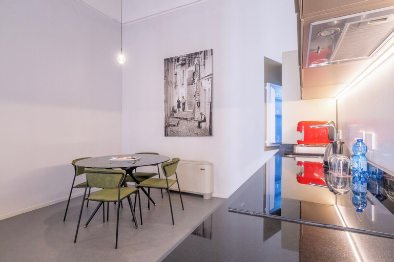 Dining Room 7