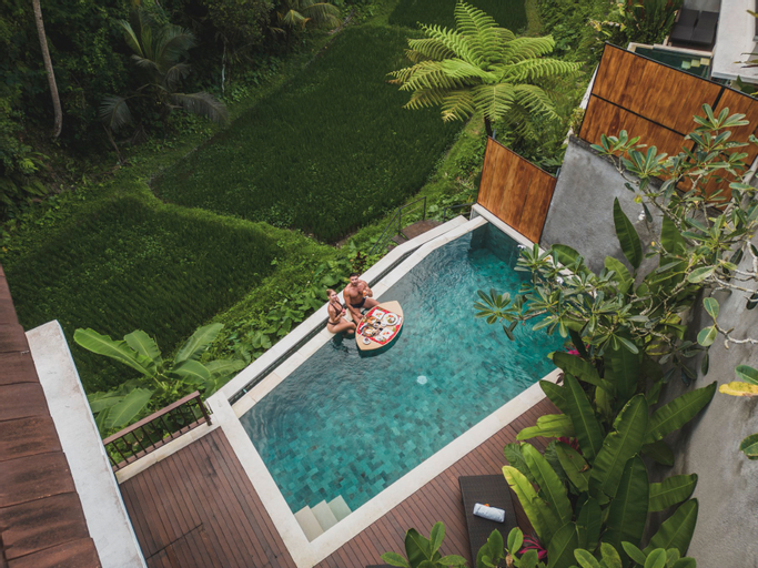 Swimming Pool 1