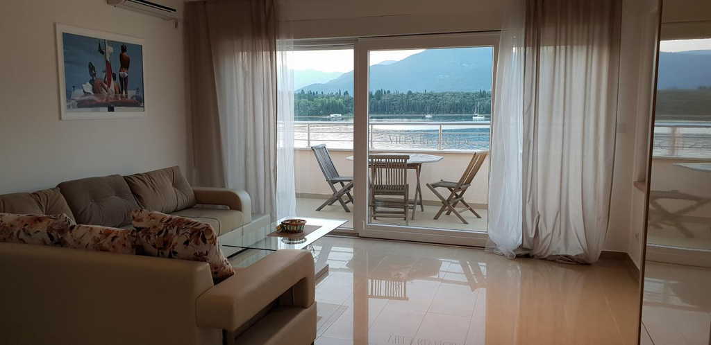 Others 2, Riverside Villa