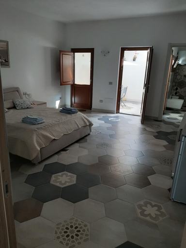 Others 5, Suites de Mar, Olbia-Tempio
