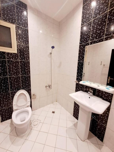 Bathroom 5, Dar Ayar Hotel apartments, Riyadh