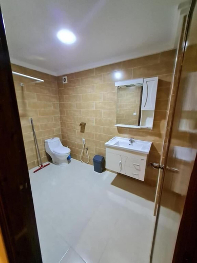 Bathroom 3, Hotel Blador, Tichy