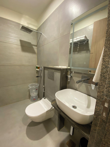 Bathroom 3, Hotel Aditya Grand - Bhopal, Bhopal