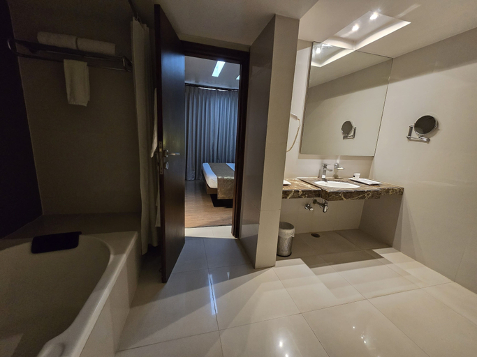 Bathroom 4, HOTEL DAAYSCO OLEY ALLO, Kamrup Metropolitan
