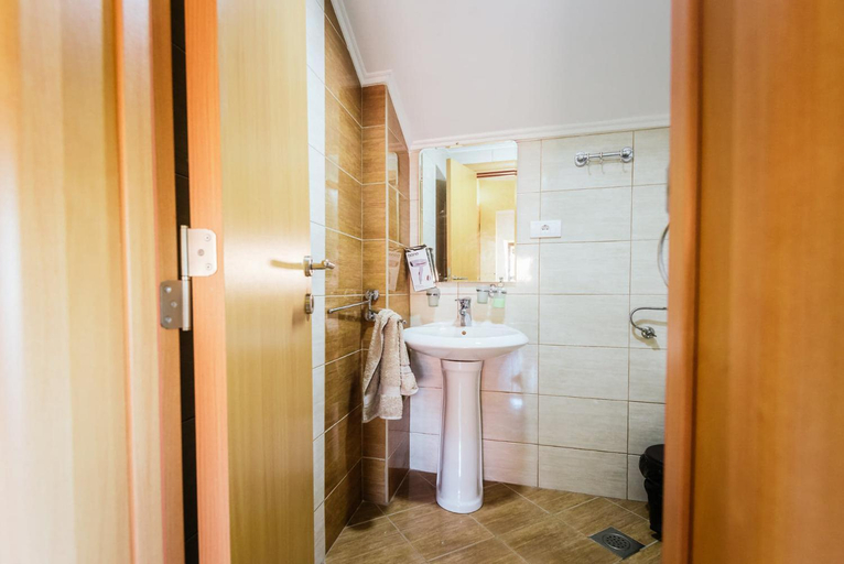 Bathroom 3, ATOS Srebrno jezero - Villa and Restaurant, Veliko Gradište