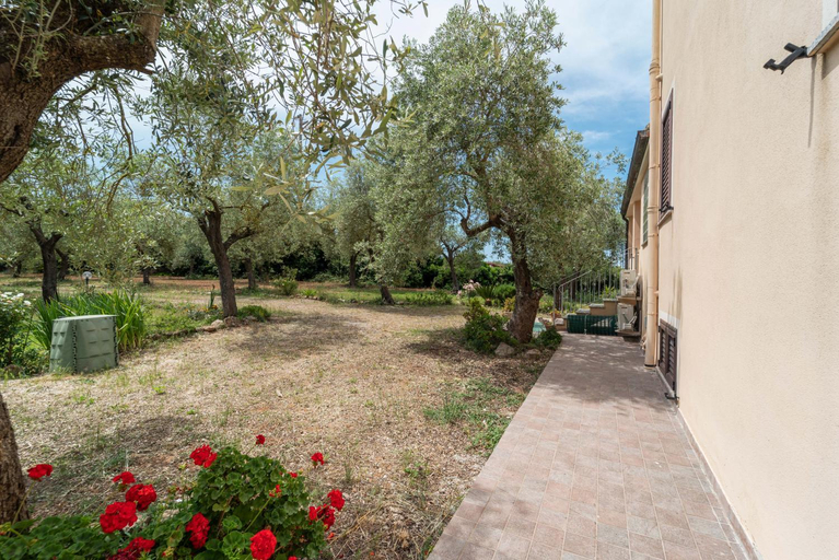 Others 2, Villa Be, Sassari
