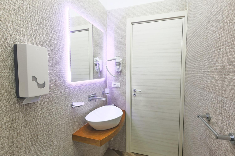 Bathroom 2, B&B MARE E POESIA Salerno, Salerno