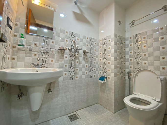 Bathroom 4, Hotel Lumbini Airport, Bagmati