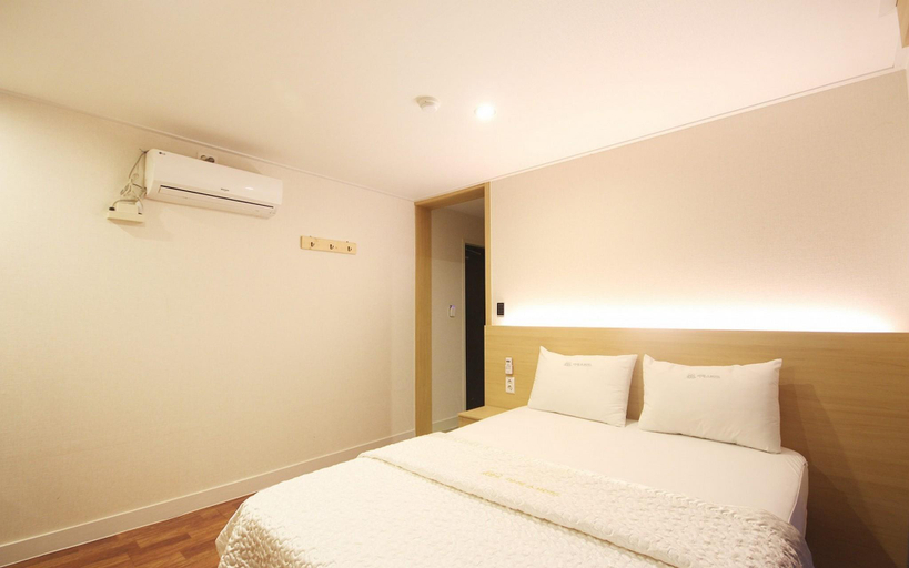 Bedroom 4, Namhae Ares, Namhae