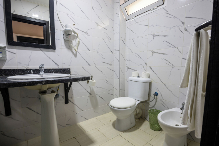 Bathroom 5, Hotel Al Khaima, Tanger-Assilah
