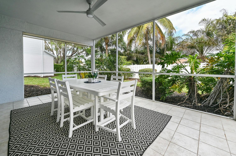 Facilities 3, Spacious+Cozy Home, near the beach, heated pool., Collier
