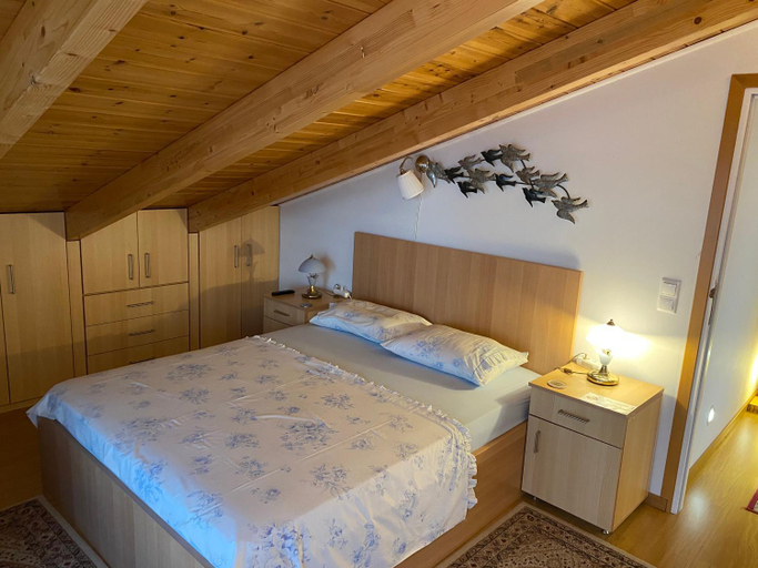 2, Siga Siga Apartment, Attica
