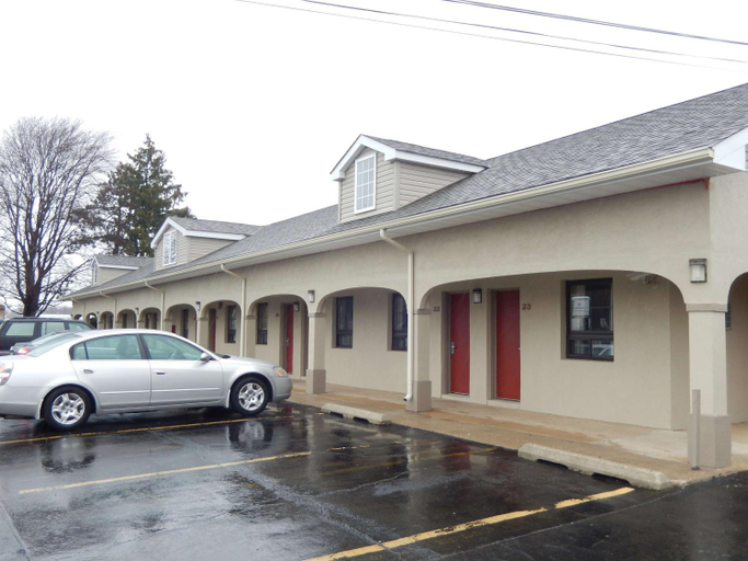 Exterior & Views 1, Imperial Inn, Burlington