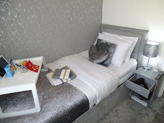 Bedroom 3, DynastyBuilder Corporation Group - Apartments, Doncaster