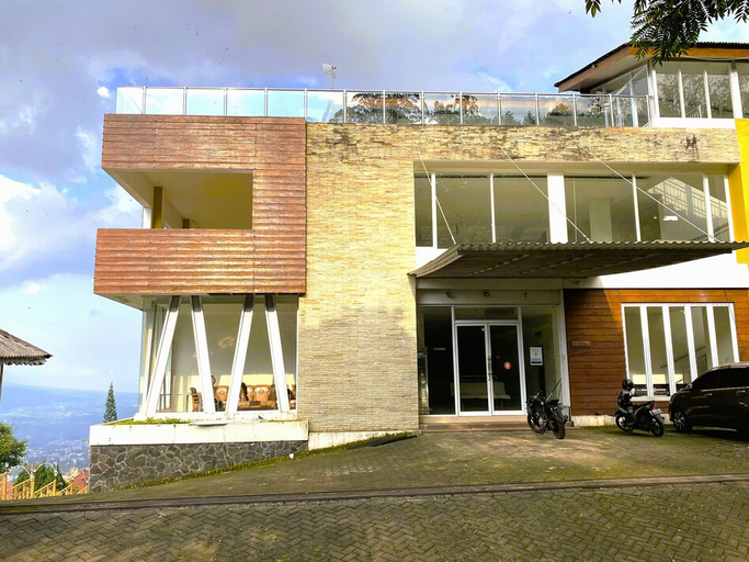 Exterior & Views 2, Villa Bukit Panderman Residence, Malang