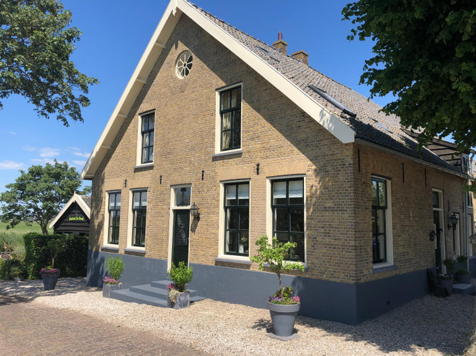 Others 5, B&B De Donk, Graafstroom