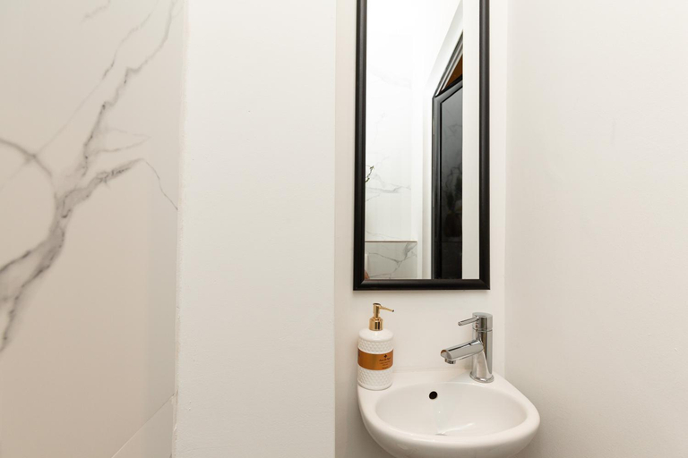 Bathroom 3, Metropole Apartments Royal Residence, Municipiul Bucuresti