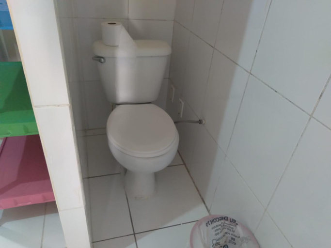 Bathroom 5, Canto do Casarao, Santos