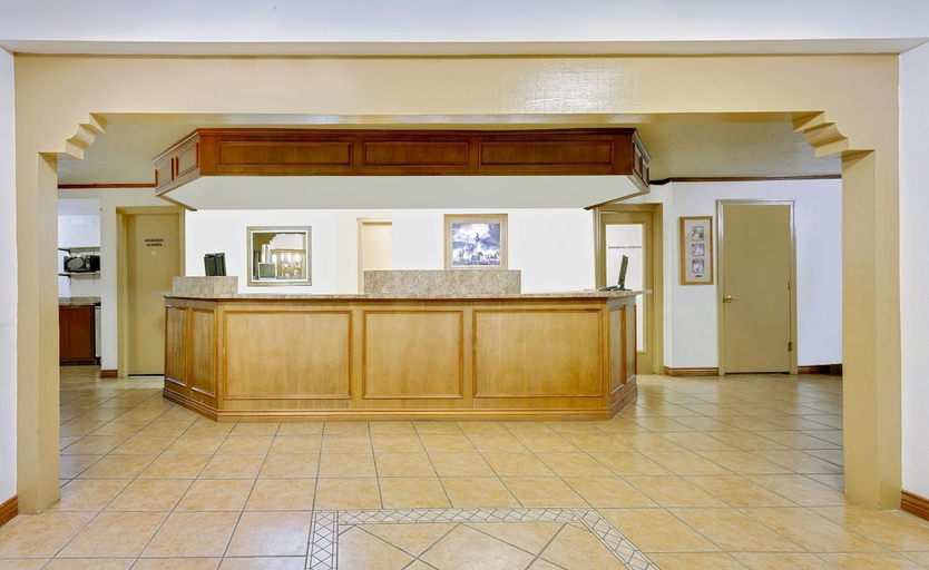 Public Area 2, Silver Queen Inn, Mohave