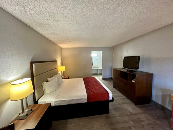 Bedroom 3, Silver Queen Inn, Mohave