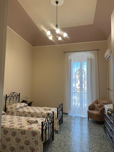 Others 2, Residenza Gonzaga, Foggia