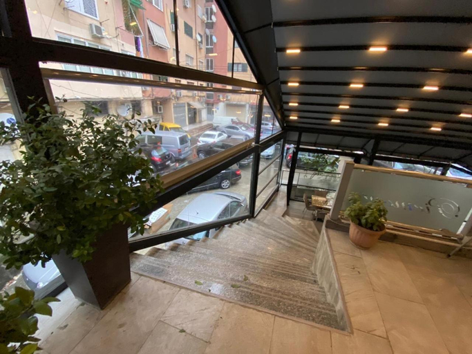 Others 5, Hotel Piemonte, Tirana