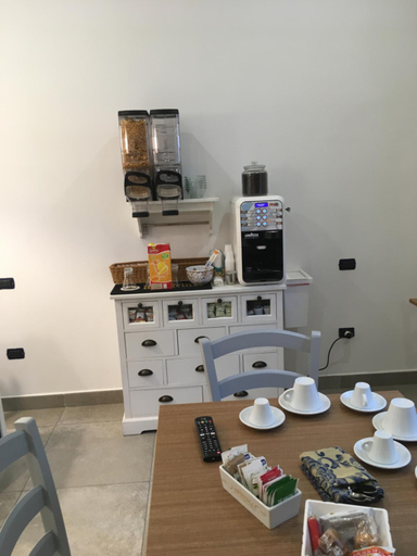 Food & Drinks 5, Prestige, Napoli