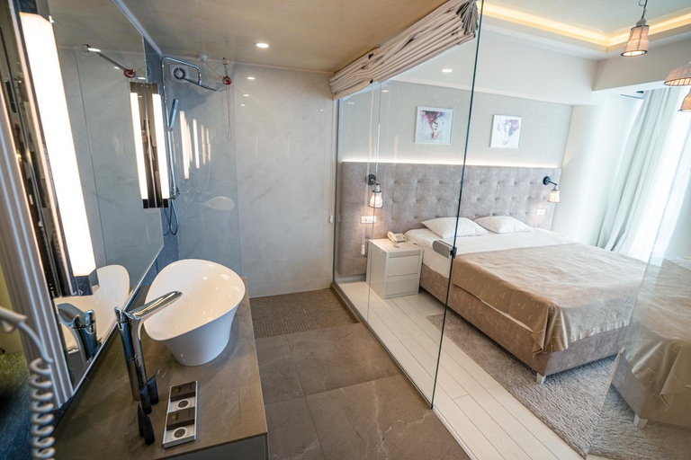 Bathroom 5, Grand Hotel Belvedere, Brasov