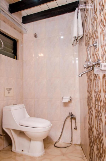 Bathroom 5, Tulaja Boutique Hotel, Bagmati