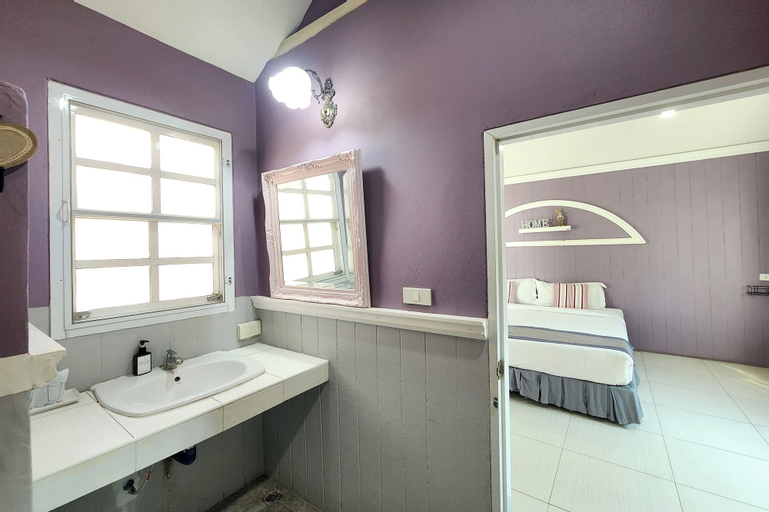 Bathroom 19