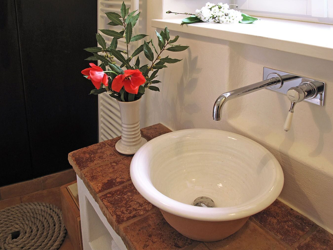 Bathroom 4, Castello di Granarola Relais – Adults Friendly, Pesaro E Urbino