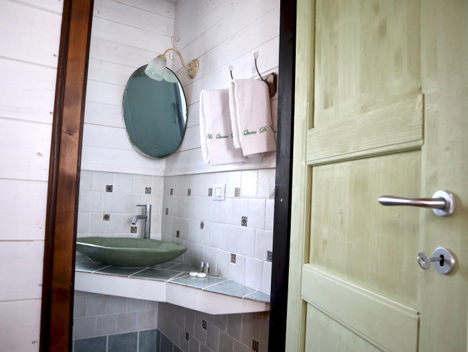 Bathroom 3, Le Querce di Cota, Enna