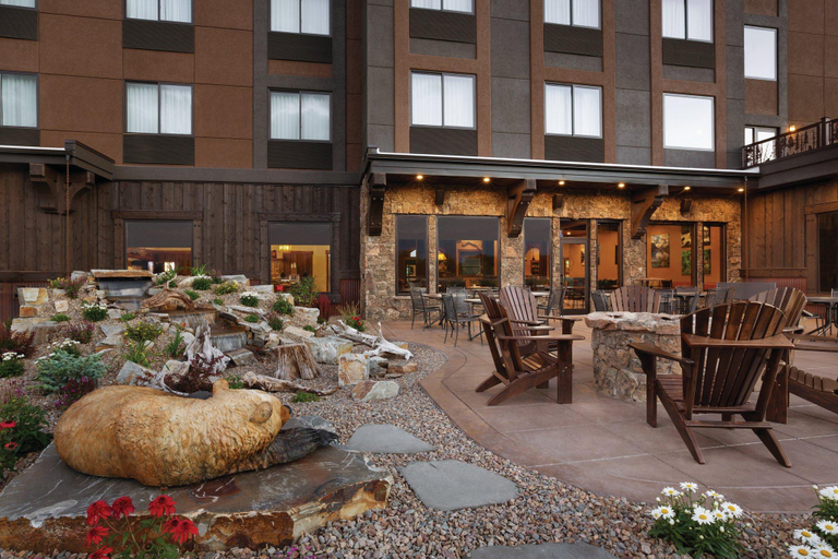 Exterior & Views 2, Glacier International Lodge, Flathead