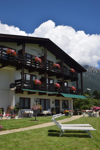 Others 2, Landhaus Linser, Imst