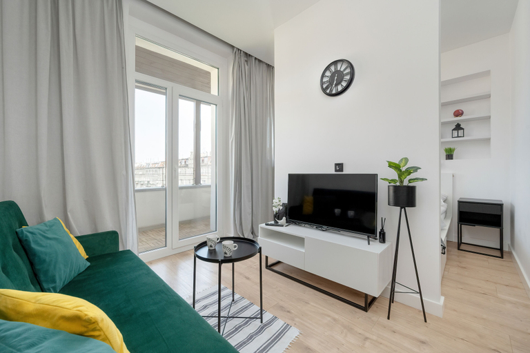 Others 4, White Studio With Balcony by Renters, Środa Śląska