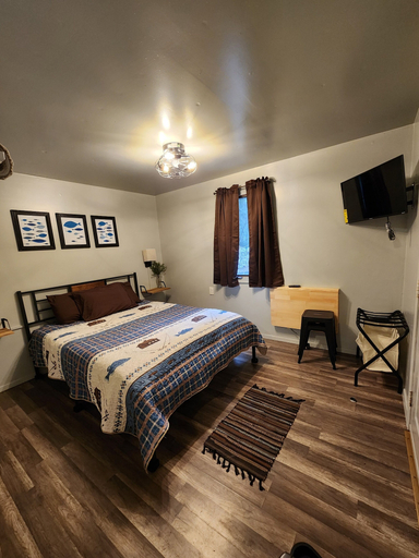 Bedroom 2, Bear Necessities Cottages, Kenai Peninsula