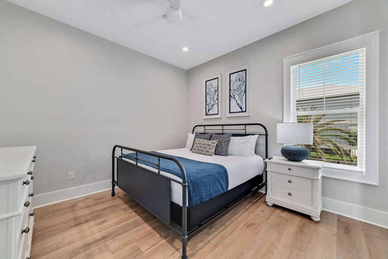 Bedroom 4, Beautiful 4 Bed, 4 Bath Home, Next to Pool & Beach, Baldwin