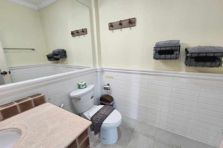 Bathroom 9