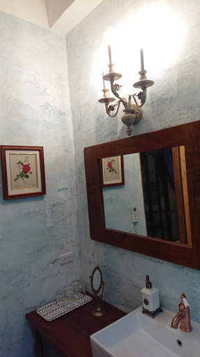 Bathroom 4, Moshang Caoxun, Taitung