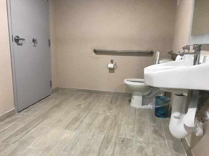 Others 5, Tropical Inn & Suites, downtown clearwater, Pinellas
