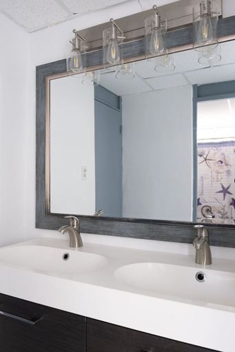 Others 5, Brisa Marina 2BDR Pool Parking Beachside
