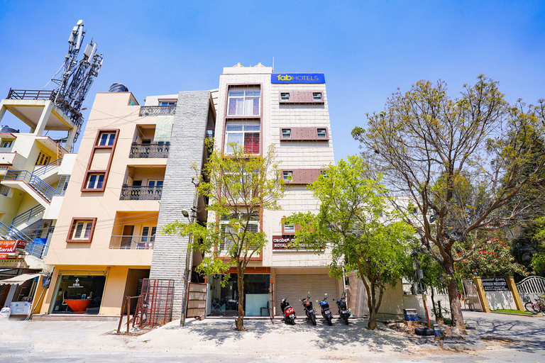 Exterior & Views, Fabhotel Royal Platinum Suites, Bangalore